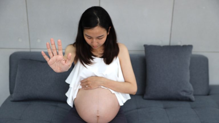 Jakým aktivitám je dobré se v těhotenství vyhnout